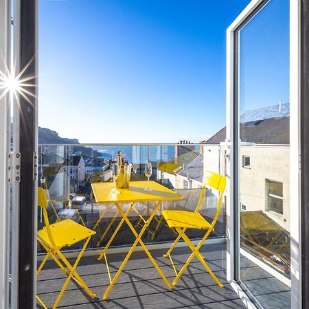 Bright & Beautiful 4 Bedroom House With Sea Views Portland Eksteriør bilde
